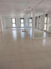 Oficina  Otó ferrer. Venta o alquiler oficina