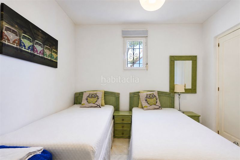 Foto 0b5cbef0-7718-49d4-a397-ef97fc8ec2e6. Chalet in avenida cortijo de Calahonda 34 in Calahonda Mijas
