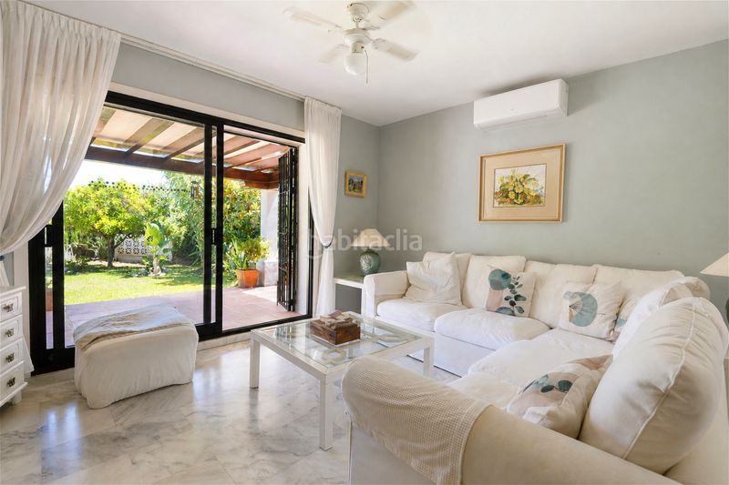 Foto bc997059-2a94-49bd-bf51-eee4f45587cf. Chalet in avenida cortijo de Calahonda 34 in Calahonda Mijas