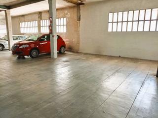 Parking coche  Marignane. Plaza de aparcamiento en avda. marignane de figueres