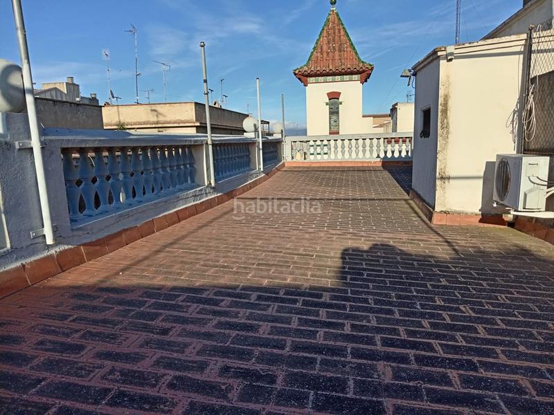 Foto 9da92a77-cb1d-4b10-803c-380e7fc5098d. Edifici a Centre Figueres