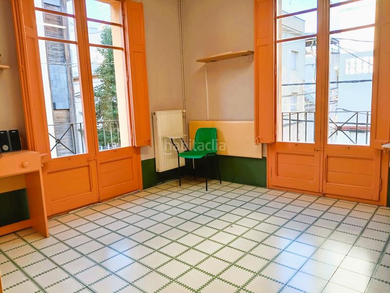 Foto d96145da-05d8-45d7-875c-9ec6d39b2652. Edifici a Centre Figueres