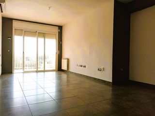 Piso  Bàscara. Piso en venta de 3 habitaciones