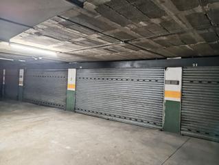 Parking voiture à Centre