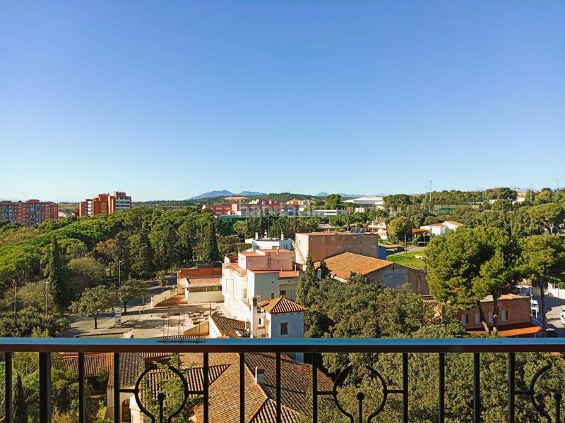 Foto 6dd39e11-72a0-48a2-b922-575bb6079205. Piso  céntrico con vistas y garaje en Eixample-Horta Capallera Figueres