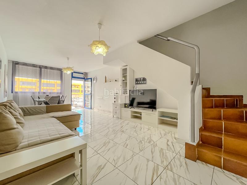 Foto b3e03de3-1aa8-4538-a3b9-3dedd4fe0fef. Dúplex duplex adosado centro Corralejo en Corralejo Oliva (La)