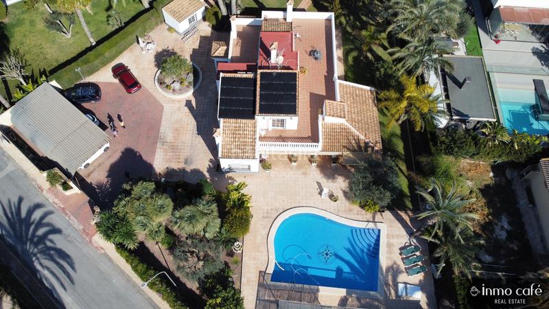 Foto 2f5431a2-5d79-4c6e-9409-d0d6f3847ea4. Chalet con piscina in Valverde Elche / Elx