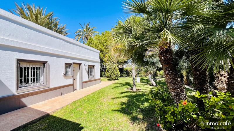 Foto 326392eb-f838-4e73-b504-5d63e6f5ce99. Chalet con piscina in Valverde Elche / Elx