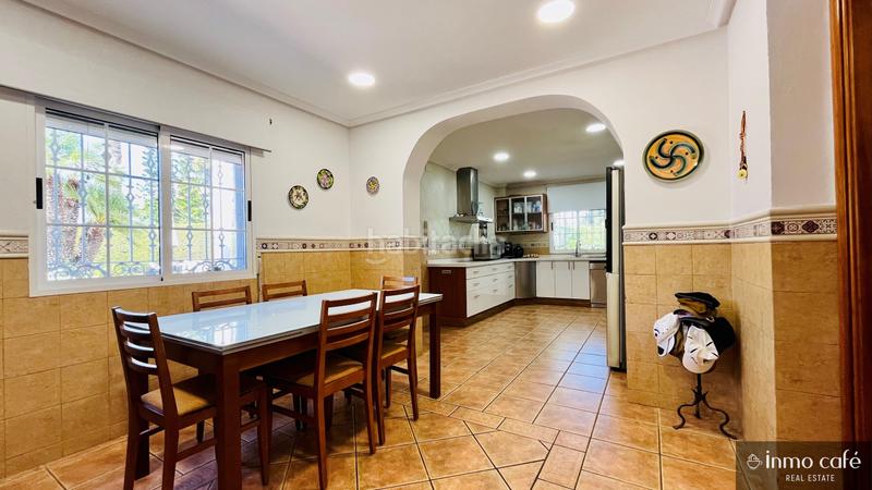 Foto bb0c3a32-8cf9-4f47-b987-4a87038cc471. Chalet con piscina in Valverde Elche / Elx