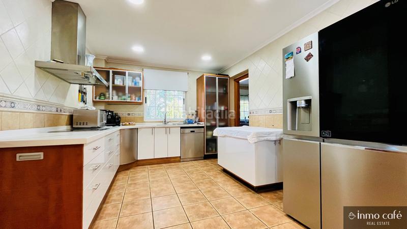 Foto c53b3cd2-35ad-4597-892d-9c192fd5050c. Chalet con piscina in Valverde Elche / Elx