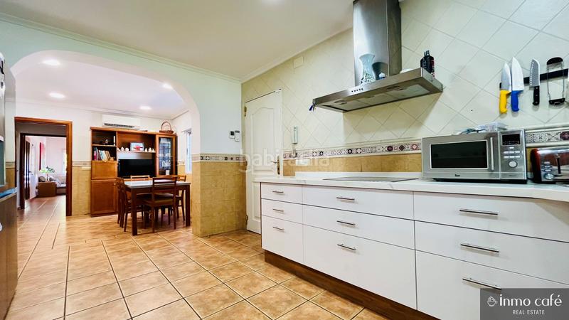 Foto f5301800-f9b5-4398-8684-8ffc69ee2e2c. Chalet con piscina in Valverde Elche / Elx