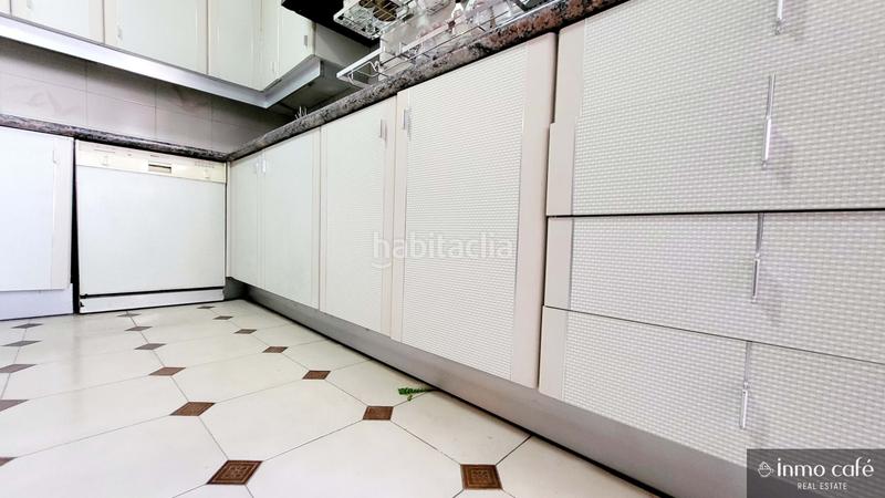 Foto eb575add-cf6d-4f51-bc28-276956169067. Appartement avec piscine dans Goteta Alicante