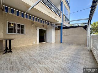 Pis  Avenida costa blanca. Planta baja con amplia terraza a 500 metros de la playa en los a