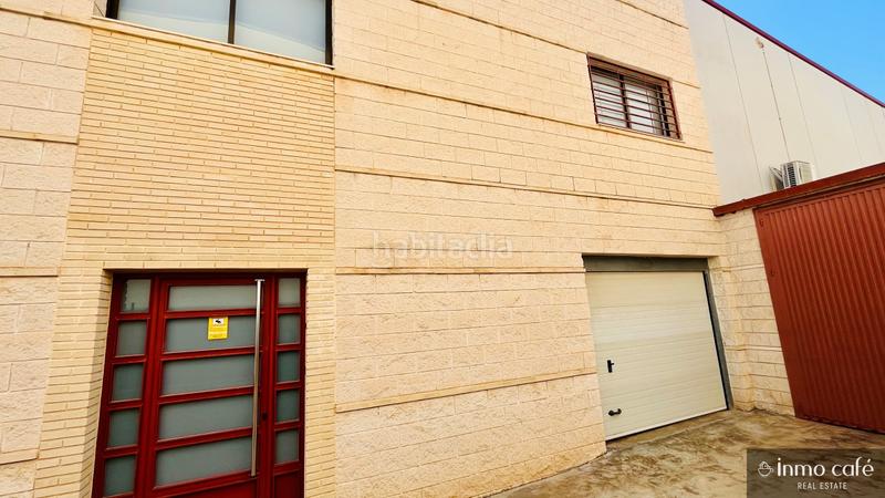 Foto 31924cd7-442b-4d37-8dc0-a8fcb5cc7c24. Capannone industriale in Monòver