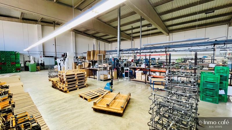 Foto 2295969e-f8f7-4671-95f5-a1e295e8af2f. Nau industrial a Monòver