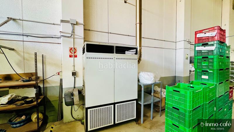 Foto 76543513-7a7f-4172-9595-e29259a21a9a. Nau industrial a Monòver