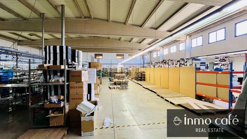 Foto 26e39b82-7843-4474-9cae-6a95419197b2. Nave industrial en Monòver