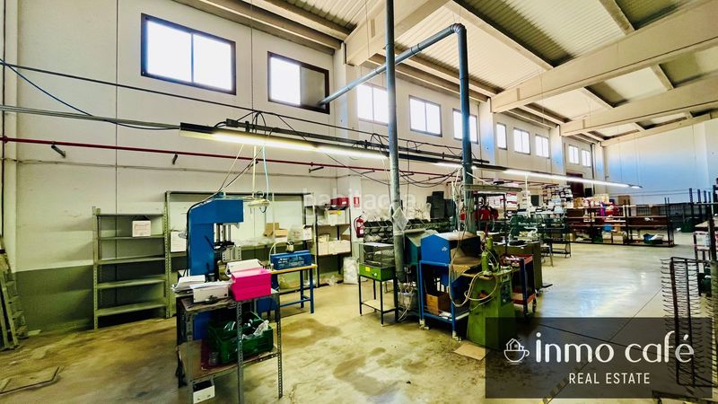 Foto 93c5841a-8ae7-48fe-9484-4cc9636811a0. Nave industrial en Monòver