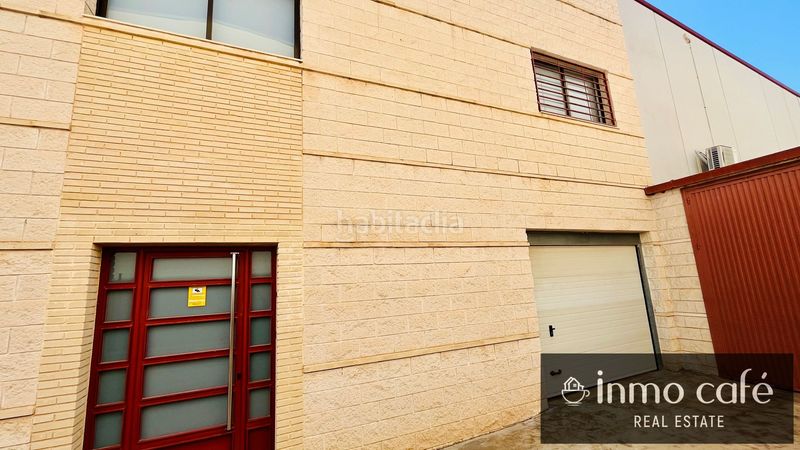 Foto a5787d62-9a81-4f7f-8a37-db7e4053e2e0. Nave industrial en Monòver