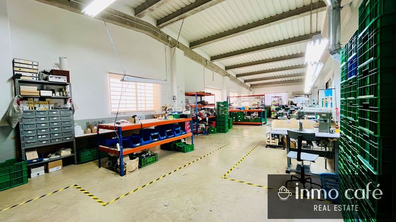 Foto e1dff3dd-951d-4687-b7c5-c6ca5e98448d. Nave industrial en Monòver
