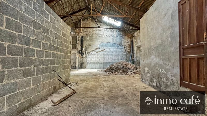 Foto b0f644e5-4182-4b72-9741-bbde1ceefdd4. Local comercial a Alcúdia de Crespins (l´)