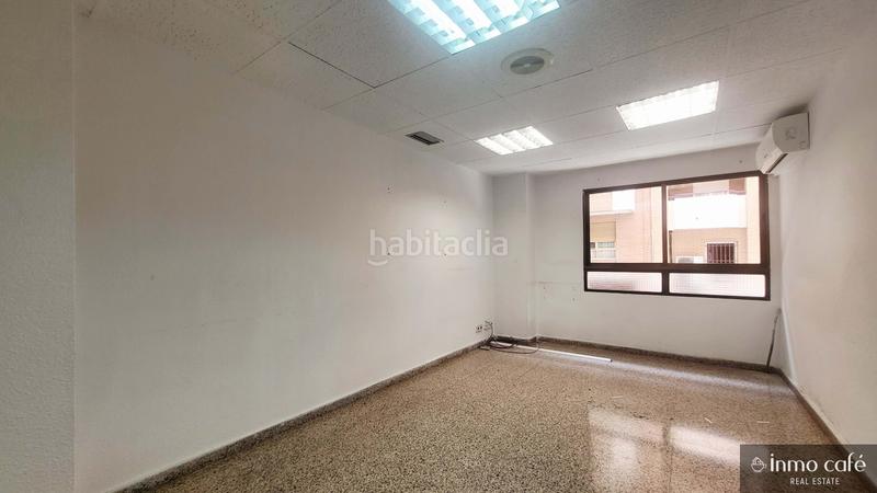 Foto 85ce7d65-293f-4afc-8fb4-e31205e9c04a. Bureau dans Santo Domingo Alicante