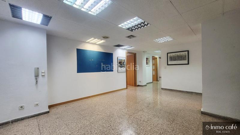 Foto f0e15d78-44e9-42a3-838f-30eb04669f49. Bureau dans Santo Domingo Alicante