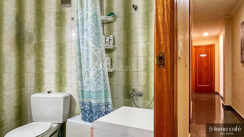 Foto 19ae16ad-ac63-4081-8bb5-d33fa954f273. Piso  luminoso con balcón en 7 planta con vistas despejadas, en el centro , con 4 habitaciones y balcón en Canals