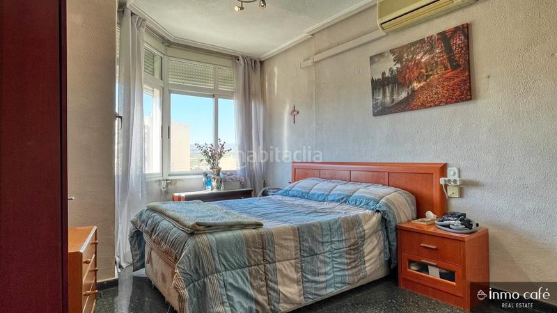 Foto a879014d-8e3a-4dfe-95ff-a3b776be10d9. Piso  luminoso con balcón en 7 planta con vistas despejadas, en el centro , con 4 habitaciones y balcón en Canals