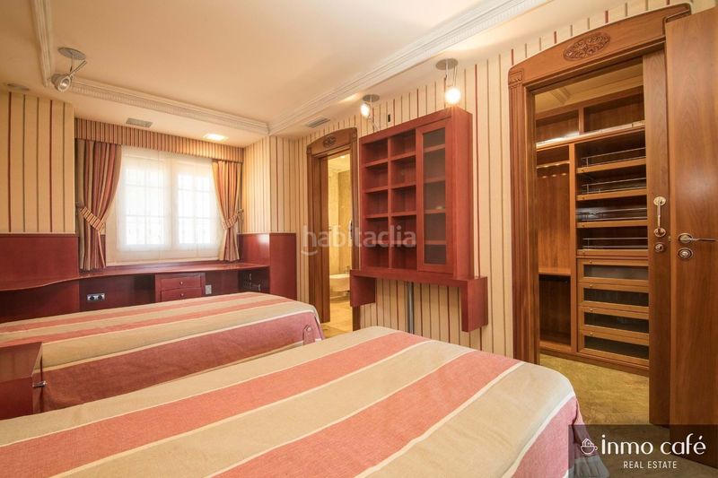 Foto 98b94f80-aac1-4beb-88b2-eb4e5482102a. Casa amb calefacció aparcament piscina a Peña de las Águilas Elche / Elx