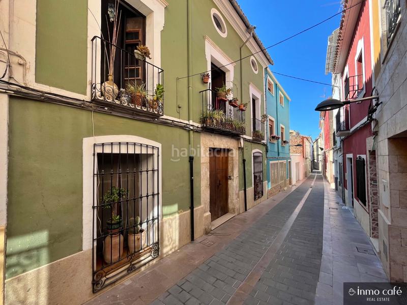 Foto bbf03a1c-4e4f-4899-b1ab-26cc79fa52af. Casa adosada en El Rabal Villena