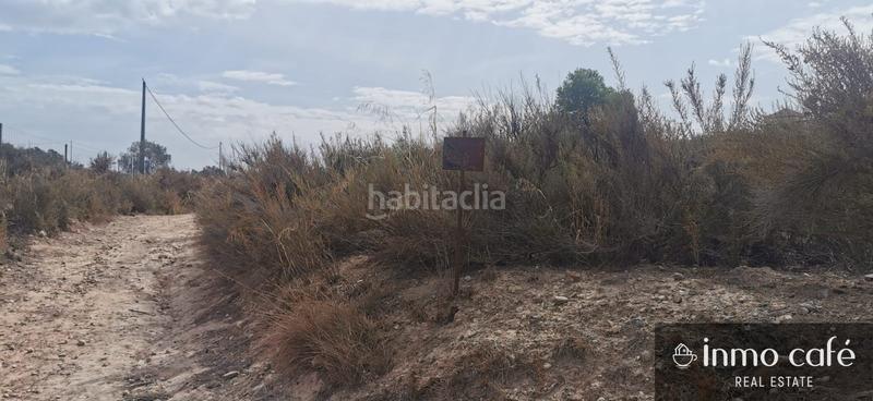 Foto f61371ee-b25f-4758-b4ec-e21c42fb2055. Terreno residencial en Salinas