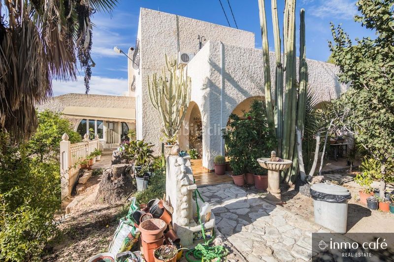 Foto 0b7f2084-3240-42b0-8100-2cbdb0211cf1. Chalet en Peña de las Águilas Elche / Elx