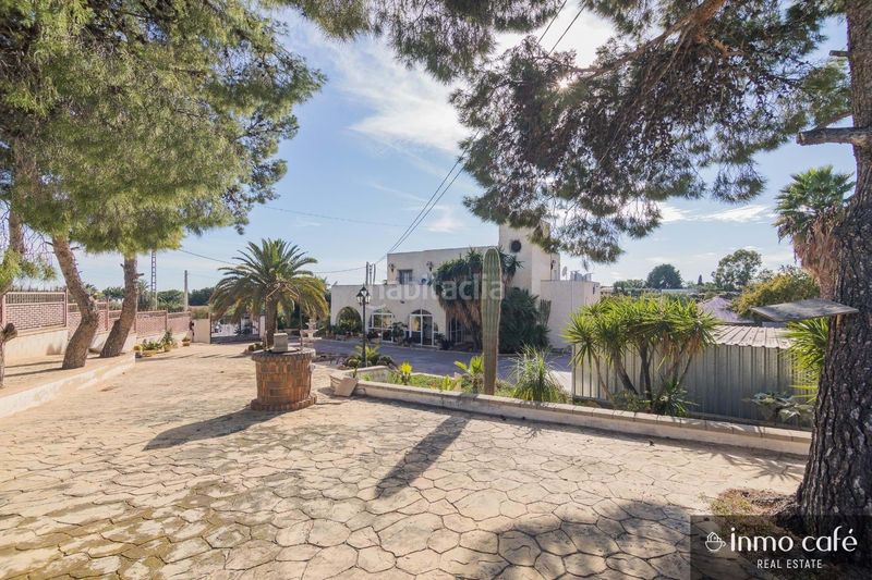 Foto 8021d48d-b151-493b-92a0-c423f9f6db4d. Chalet en Peña de las Águilas Elche / Elx