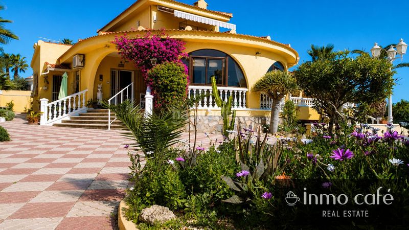 Foto 12355f6b-03c5-4ddb-8f68-1c661e573011. Casa en Centro de la Ciudad Quesada Rojales