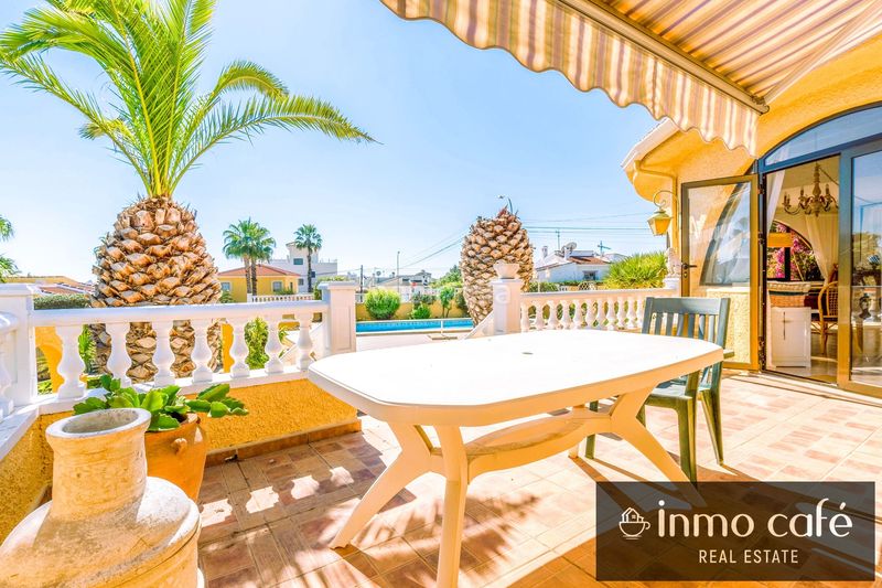 Foto fa4b7c87-c9a1-4278-a027-f64f4f2b3a03. Casa en Centro de la Ciudad Quesada Rojales