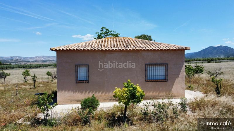 Foto 25f50d80-26fb-4e05-bd8b-103b62765c2d. Finca rústica a Biar