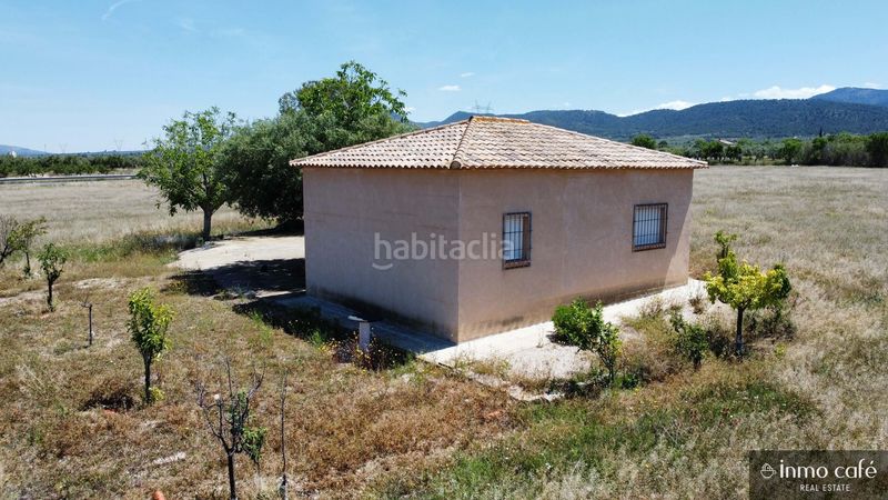 Foto 33294982-4bc8-481a-a849-20772c104075. Finca rústica a Biar