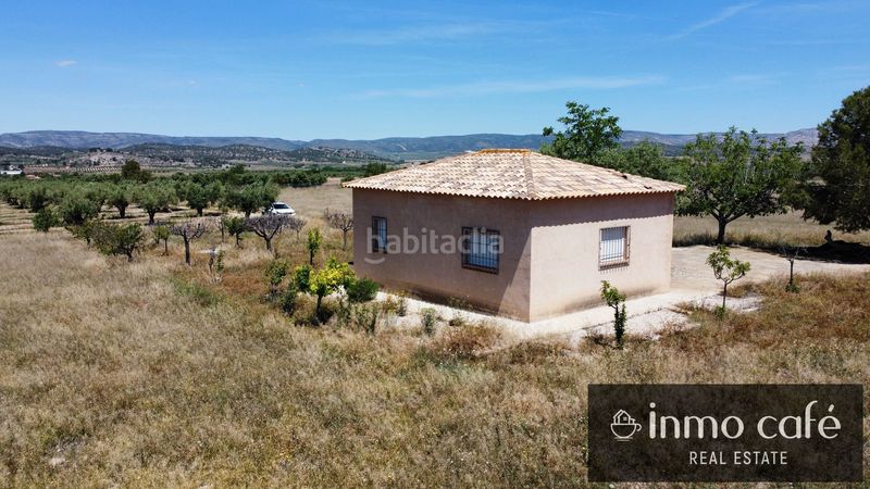 Foto 613d461b-ac5e-4145-870a-989911a94332. Finca rústica a Biar