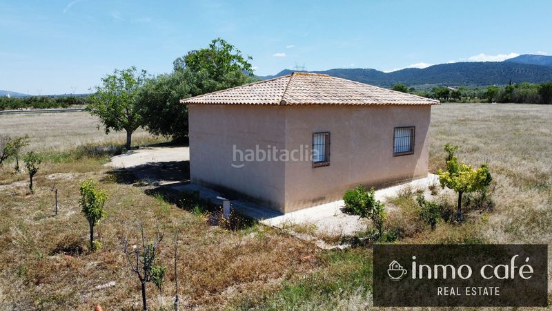 Foto c2ee5f1b-e5f1-4592-b7e3-d55e5ab48707. Finca rústica a Biar