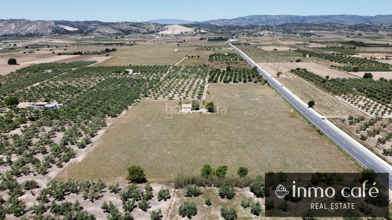 Foto f3865062-a75e-4235-88ed-a0856bdafa10. Finca rústica a Biar