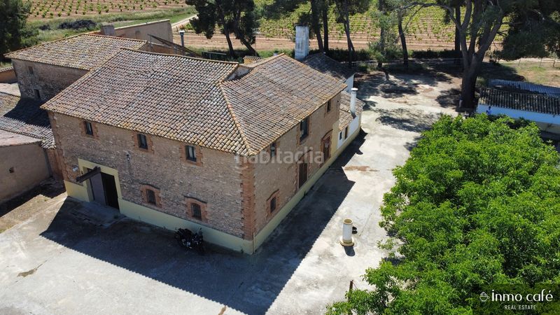 Foto a2506783-bad4-4d55-a88f-da8e4bf72f11. Casa amb calefacció a Fontanars dels Alforins