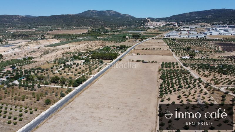 Foto 1585ff12-a7ae-44bd-82fb-8b092222d427. Finca rústica en Biar