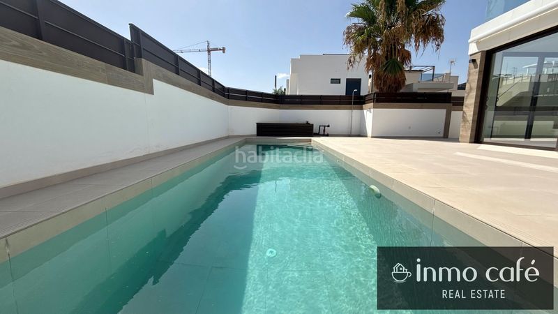 Foto d290df6a-fb3d-46e9-a55e-083914da3f2b. Xalet amb calefacció aparcament piscina a Benijófar