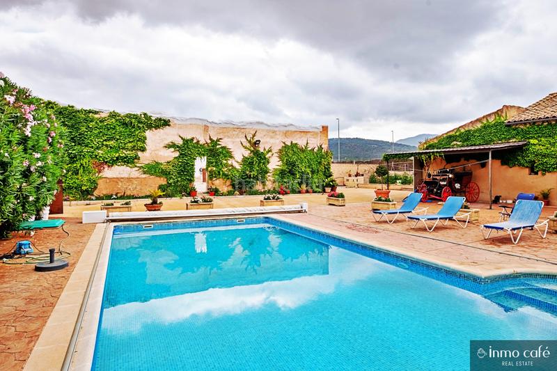 Foto 8d939b73-1eb9-484a-979e-f015d59138c9. Casa in Biar