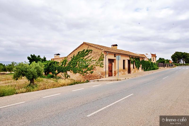 Foto b5242673-4d8f-4b63-bcd0-9955d47fa301. Casa in Biar