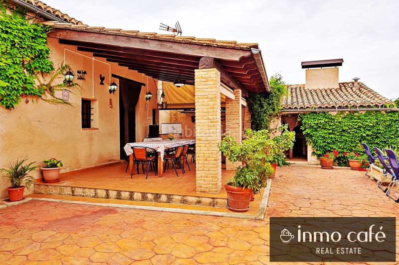 Foto b9782253-e9ae-4d32-a25a-01a1c5497f98. Casa a Biar