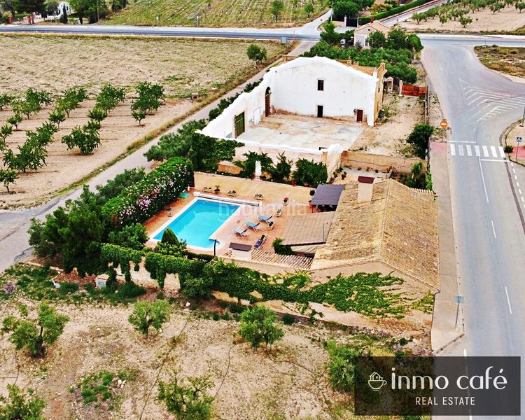 Foto d1b43e44-b4ff-4972-b0ab-c1b825d088fe. Casa a Biar