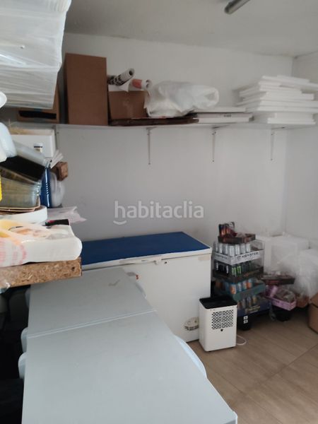 Foto 4d3fbb4f-d2f0-4119-8151-c96207f1f7e6. Edifici a Carreira Ribeira
