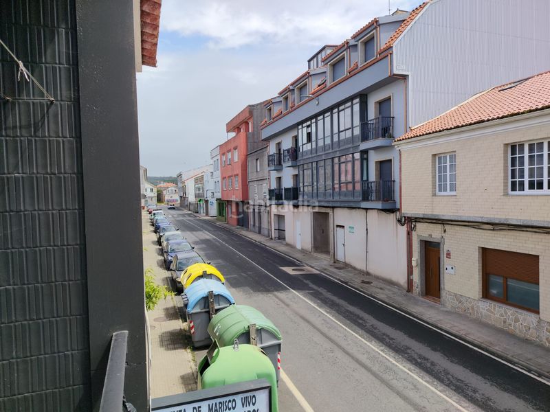 Foto e0c06563-834d-4954-a388-d3d2de1d9e2a. Edifici a Carreira Ribeira